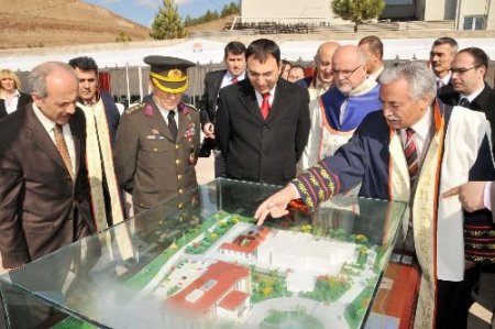 Dört Yıllık Hitit Üniversitesi'nde İlk Temel Atma Töreni