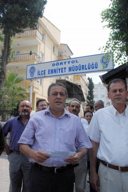 Dörtyol Emniyet Müdürlüğü'ndeki 'Teşhis' Olayına Vekil Tepkisi