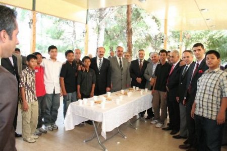 Dörtyol'da Bayramlaşma Törenine Endonezyalı Öğrenciler De Katıldı