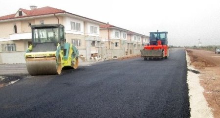 Döşemaaltı’nda asfaltsız yol kalmıyor