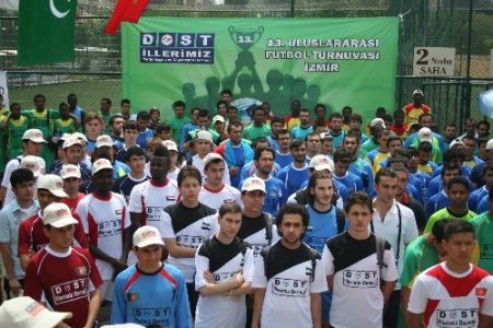 Dost İllerimiz Derneği 73 ülkeyi futbol turnuvasında birleştirdi