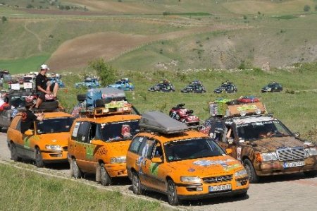 Dostluk ve barış rallisinin Çorum ayağı start verildi