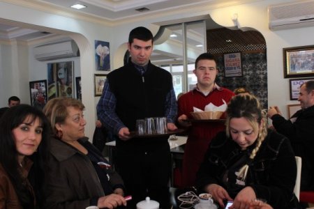 Down sendromlu çocuklar, bu kafede çok mutlu