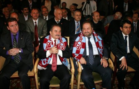 Dp Genel Başkanı Zeybek'ten Bahçeli'ye Baston Göndermesi