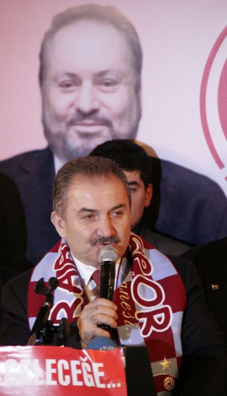 Dp Genel Başkanı Zeybek'ten Bahçeli'ye Baston Göndermesi