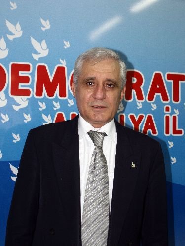Dsp İl Başkanı Büyüknohutçu, Antalya'daki Yerel Yöneticileri Sınıfta Bıraktı