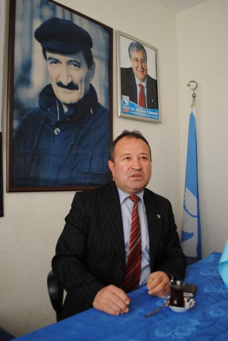 DSP'li Oktay:13 ilin büyükşehir yapılmasını seçim yatırımı olarak görüyoruz