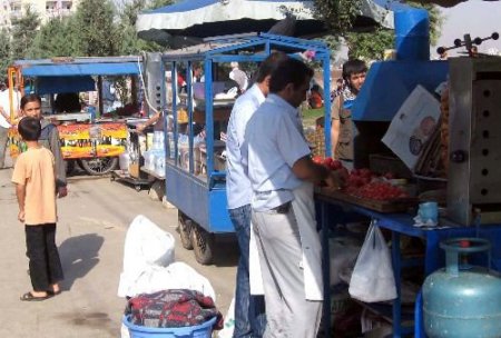 Dtp'nin Mitingi Seyyar Satıcılara Yaradı