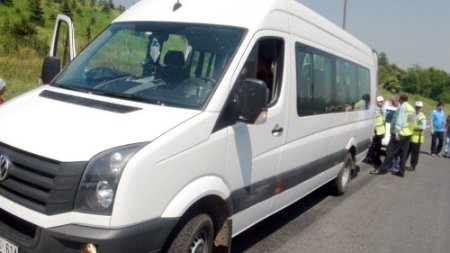 Düğün konvoyunda 22 kilo esrar ele geçirildi