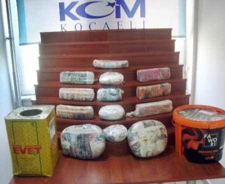 Düğün konvoyunda 22 kilo esrar ele geçirildi