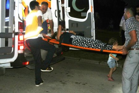 Düğün konvoyundaki kaza ucuz atlatıldı