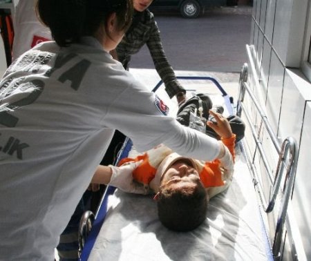Düğün Yolu Kana Bulandı: 7 Yaralı