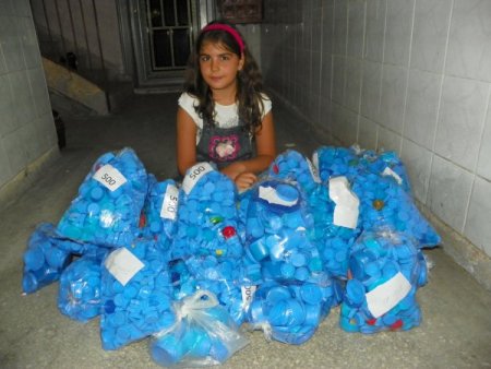 Düğünlerde 11 bin mavi kapak topaldı