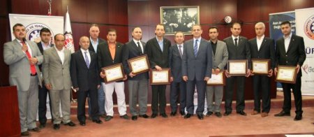 Dumankaya: Evlatlarınıza Şirketlerinizde Yetki Verin, Yoksa Ölmenizi Beklerler