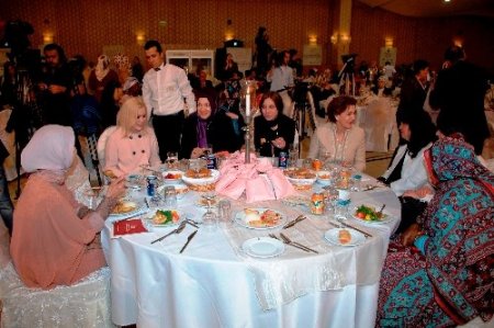 Dünya anneleri İstanbul'da buluştu