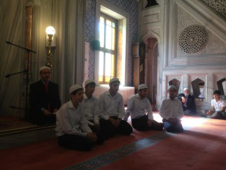 Dünya birincisi hafızlardan Kur’an ziyafeti