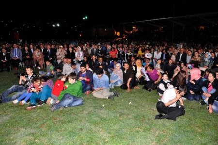 Dünya çocukları, şehzadeler şehri Amasya’da 15 bin kişiyi coşturdu