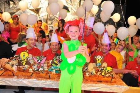 Dünya Çocukları Ölüdeniz'deki Festivalde Buluştu