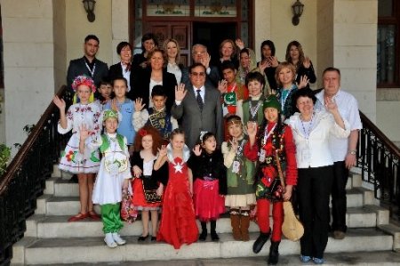 Dünya çocuklarından Antalya Valiliği’ne ziyaret