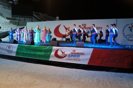 Dünya Gençler Snowboard Şampiyonası’nın 17’si Erzurum’da başladı