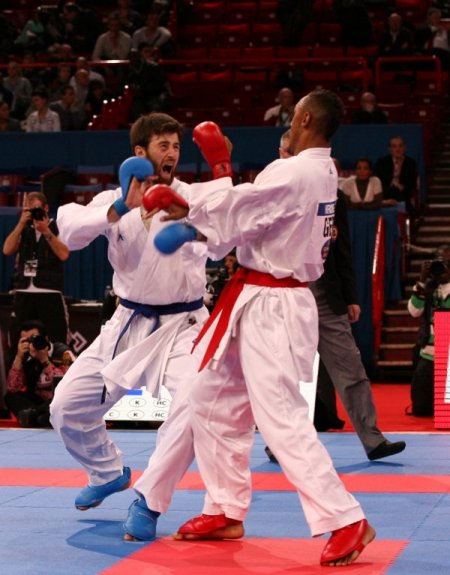 Dünya Karate Şampiyonası'nda Enes Erkan finale kaldı