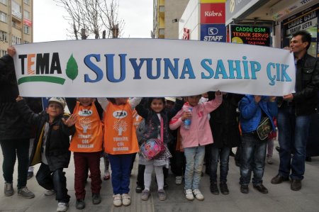 'Dünya Su Günü' için yürüdüler