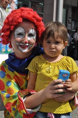 Dünya Süt Günü'nde Balıkesir'de 3 ton süt dağıtıldı