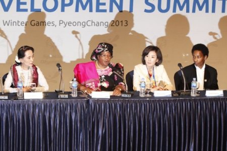 Dünyaca ünlü 300 lider zihinsel engelliler için bir araya geldi