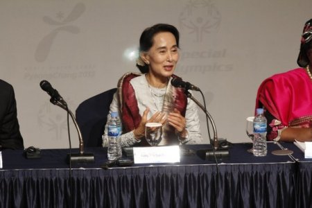 Dünyaca ünlü 300 lider zihinsel engelliler için bir araya geldi