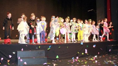 Dünyada 300 bin çocuk asker, ölüyor veya öldürüyor