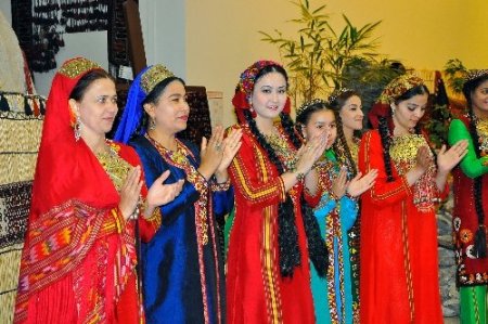 Dünyada halı bayramını kutlayan tek ülke: Türkmenistan