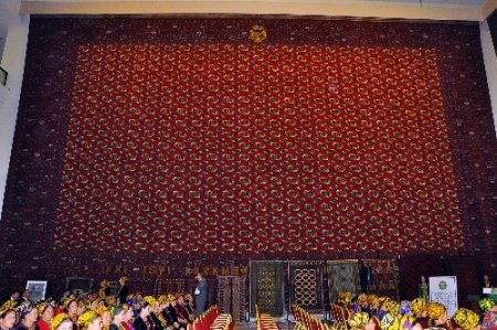 Dünyada halı bayramını kutlayan tek ülke: Türkmenistan