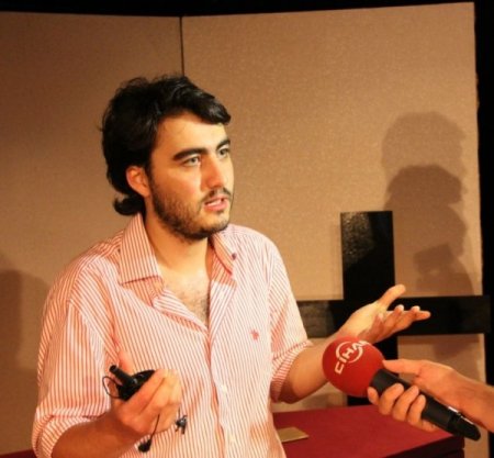 Dünyadaki intiharların sebebini tiyatro ile anlattılar