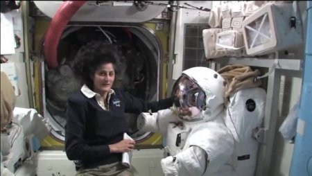 Dünya’dan 420 kilometre uzakta böyle yaşıyorlar