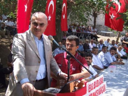 Dünyanın Dört Bir Yanındaki Karahasanlılar Eğitim İçin Bir Araya Geldi