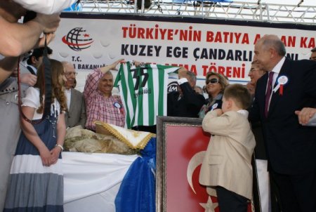 Dünyanın En Büyük 10 Limanından Biri Olacak Çandarlı'nın Temeli Atıldı