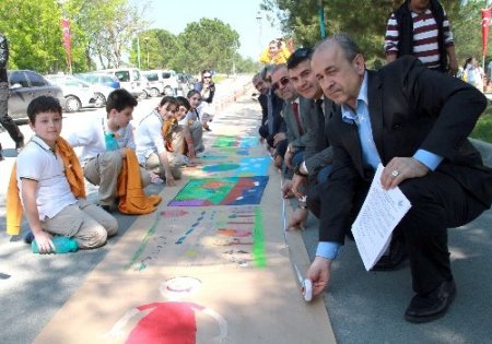 Dünyanın en uzun ekolojik resmi dünya çocuk rekorlarına girdi