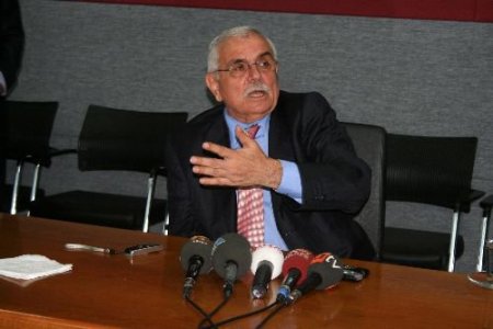 Durak'ı Koltuğundan Etti Kendi Oturdu