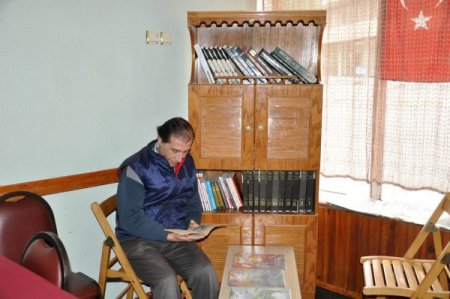 Dursunbey'de 'Her Kahvehane Bir Kütüphane' projesi başlatıldı