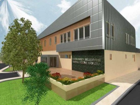 Dursunbey'in yarı olimpik yüzme havuzu seneye açılıyor