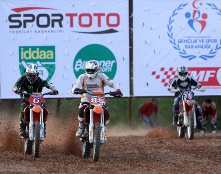 Dursunbeyli sporcu Türkiye şampiyon oldu