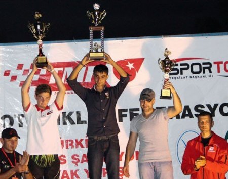 Dursunbeyli sporcu Türkiye şampiyon oldu