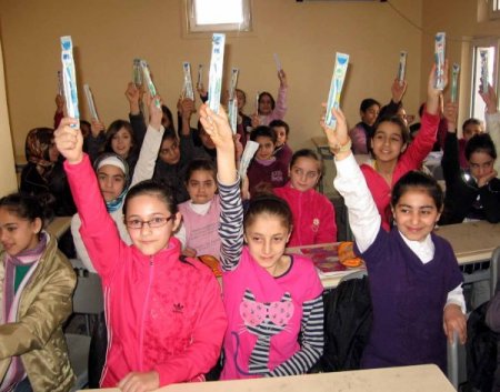 Düsktak’tan Binlerce Öğrenciye Sağlık Hizmeti