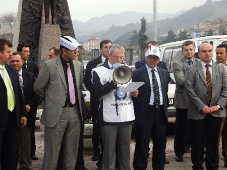 "Düşük Maaş Alan Memurlarla Yüksek Maaş Alanlar Arasındaki Fark 5,8 Kata Çıktı"