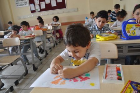 Düzce'de Anaokulları Arası Resim Yarışması Düzenlendi