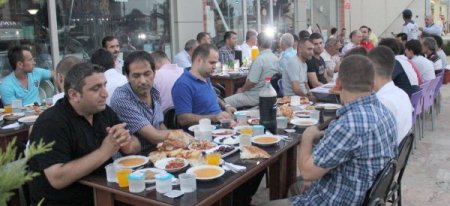 Düzce'de Esnaf İftarda Buluştu