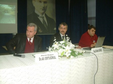 Düzce'de Yaşayan Gürcüler, 'dünden Bugüne Batum' Konulu Panelde Buluştu