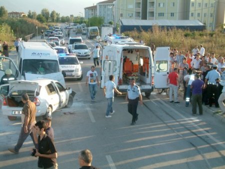 Düzce’deki Kazada 6 Kişi Yaralandı