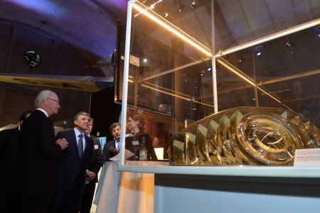 DÜZELTME - Gül çifti tomografi cihazına büyük ilgi gösterdi