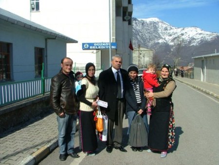 Düzköy Belediyesi'nden Ailelere Çocuk Bezi Ve Mama Yardımı